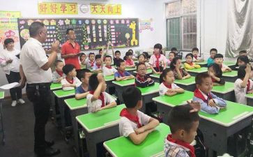 小班月计划班务工作计划5篇