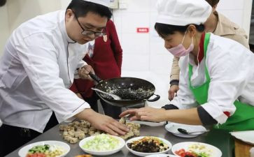 餐饮后厨员工的工作总结最新7篇