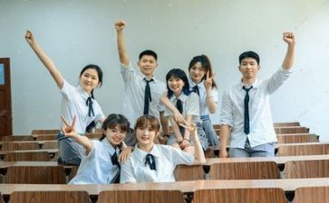 大学里工作计划推荐6篇
