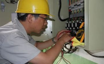 设备电工维修工作总结7篇
