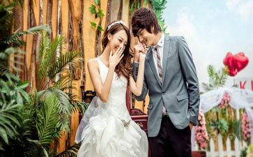 订婚宴上父母讲话稿5篇