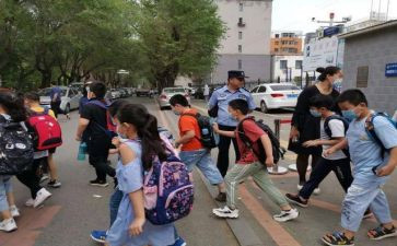 爱护校园环境主题演讲稿7篇