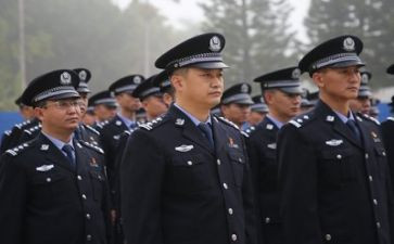 警察月工作总结6篇