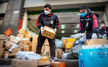 快递员工作总结8篇