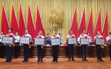 两优一先先进事迹材料6篇