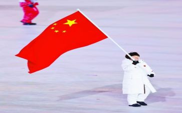 升旗手护旗手事迹精选7篇