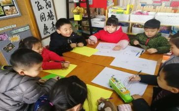 小班跳圈圈体育活动教案7篇