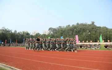 我们班作文800字6篇