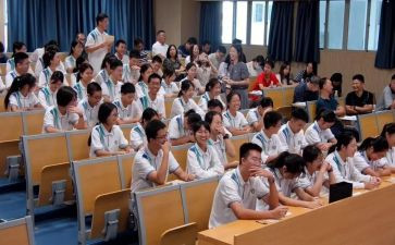 副校级领导述职报告6篇