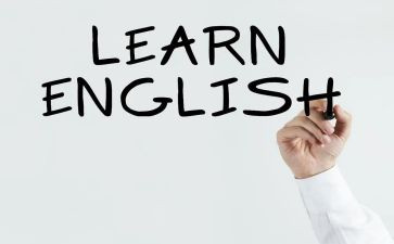 求职英语自我介绍作文5篇