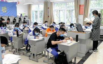 关于在校园的作文通用5篇