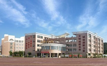 职校班主任工作总结2023推荐6篇